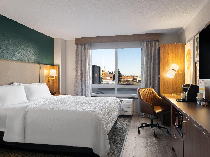 Holiday Inn Portsmouth Downtown image