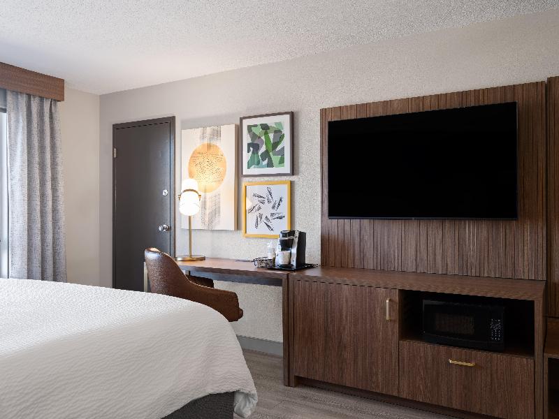 Holiday Inn Portsmouth Downtown image
