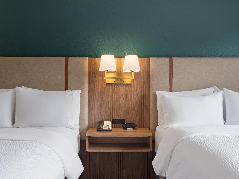 Holiday Inn Portsmouth Downtown image