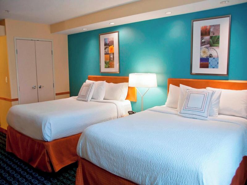 Fairfield Inn and Suites Ames image