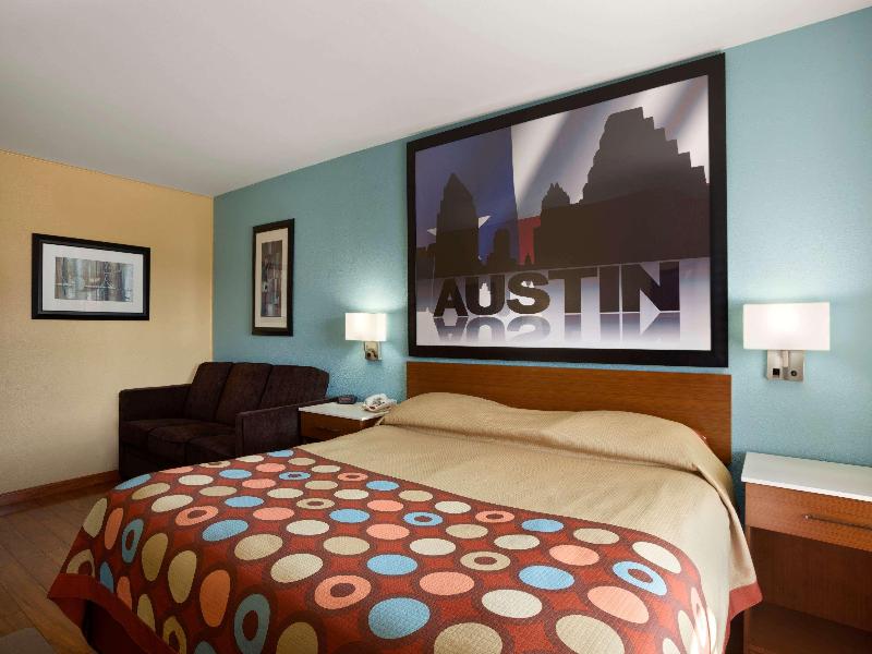Super 8 by Wyndham Austin Downtown/Capitol Area image