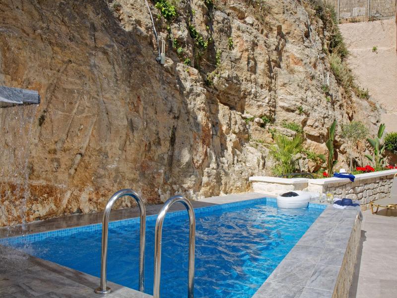 Archipelagos Hotel image