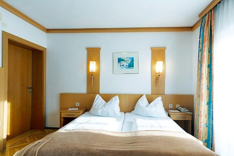 Alpenhotel Badmeister image