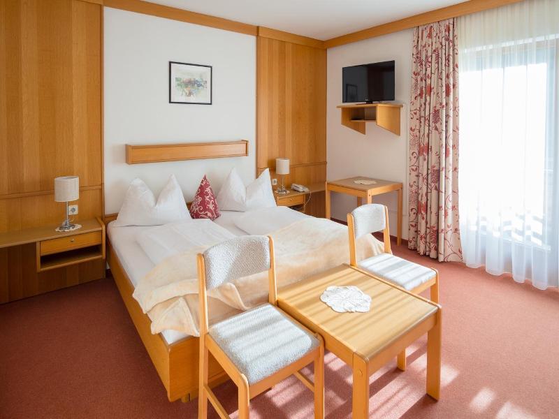 Alpenhotel Badmeister image