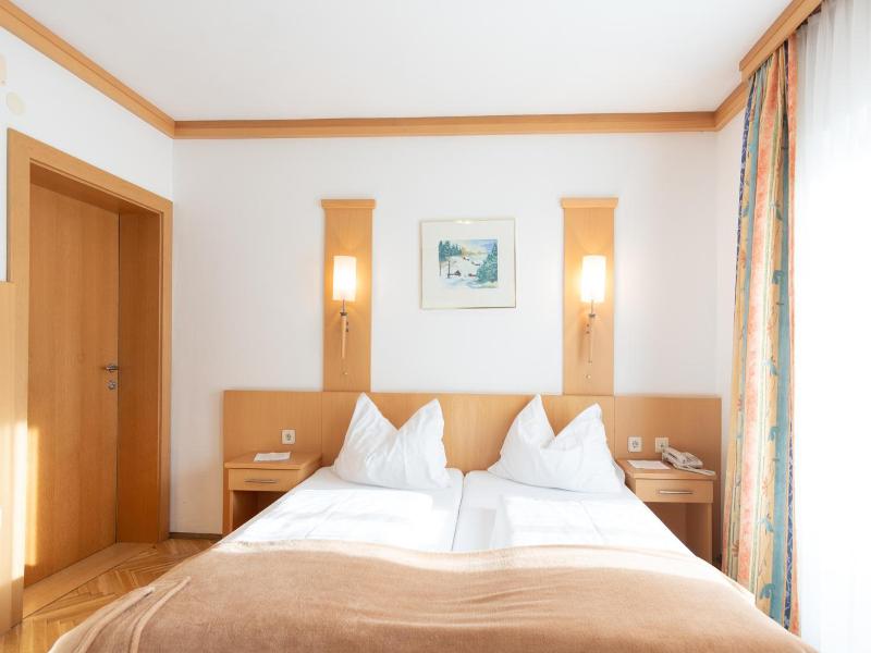 Alpenhotel Badmeister image