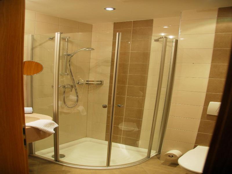 Alpenhotel Badmeister image
