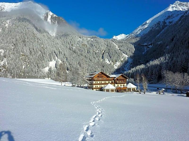 Alpenhotel Badmeister image