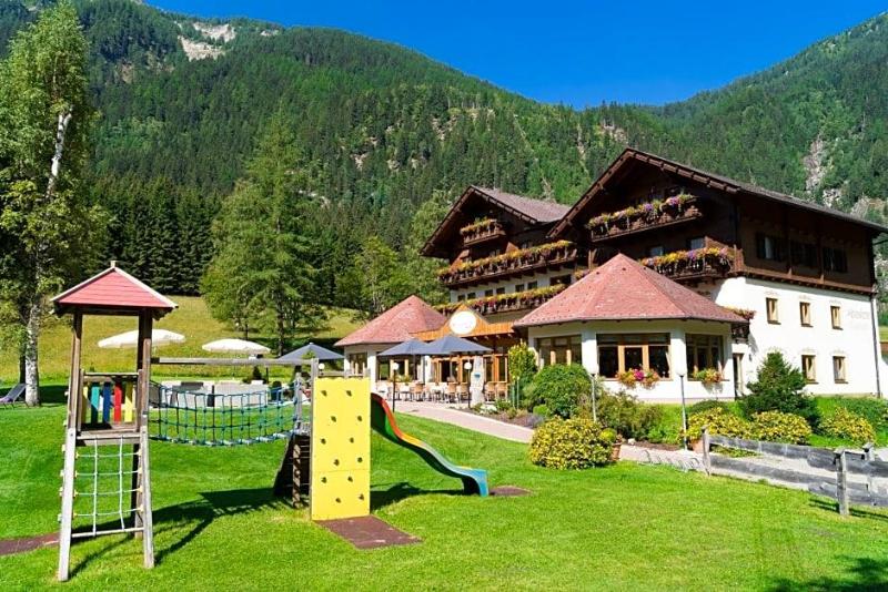 Alpenhotel Badmeister image