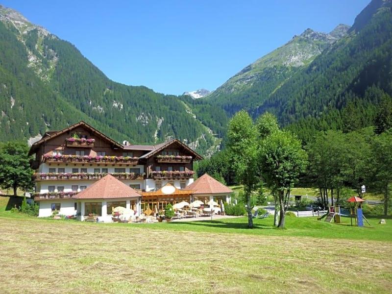 Alpenhotel Badmeister image