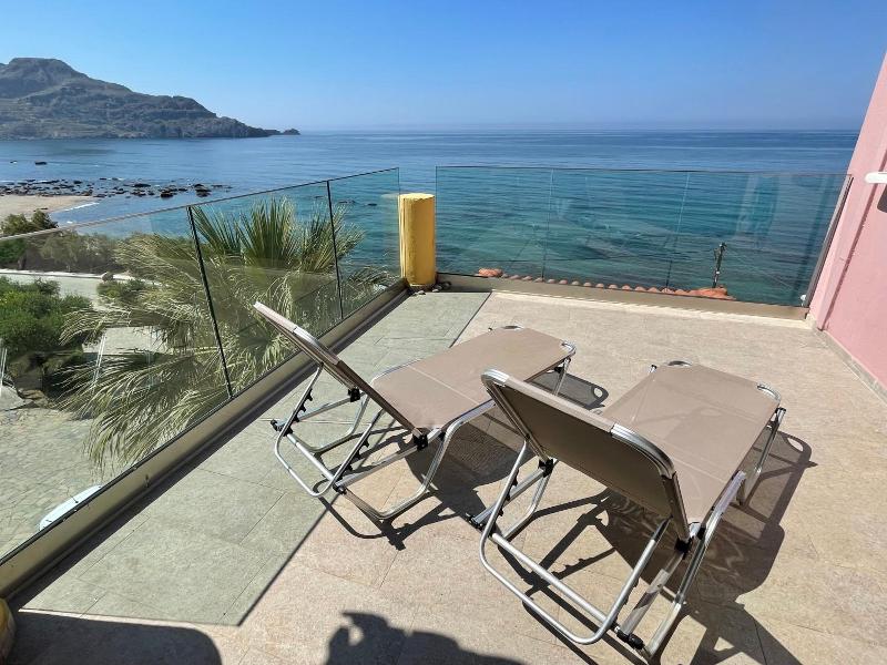 Thalassa House Apartments image