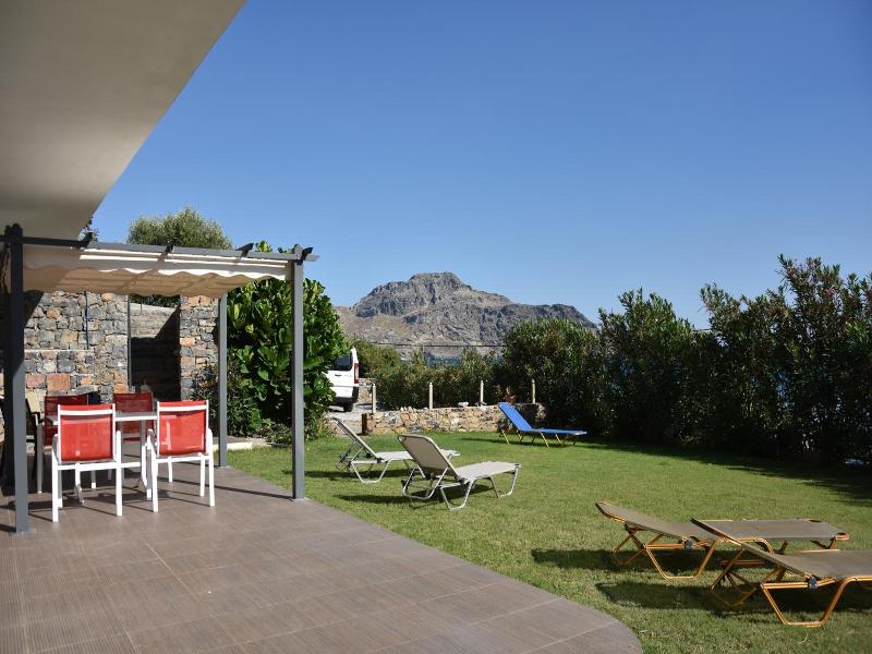 Thalassa House Apartments image
