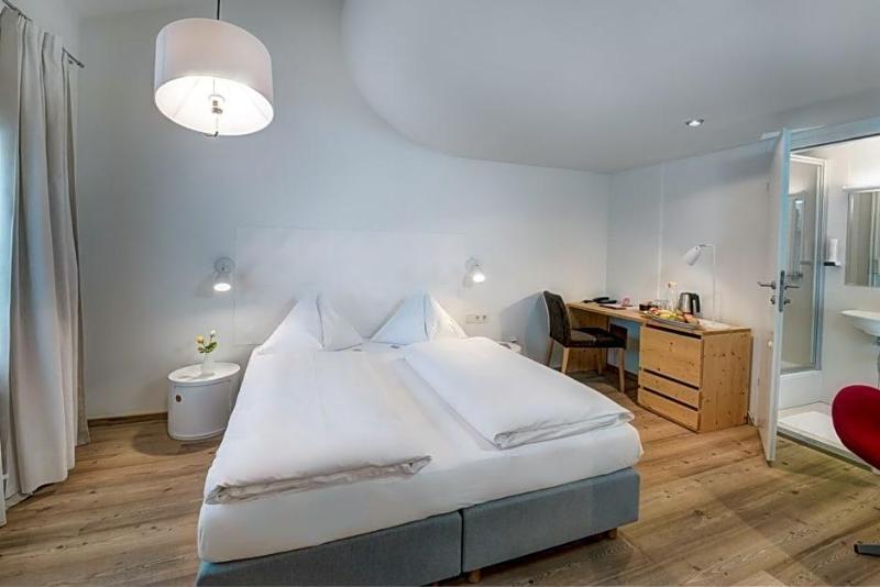 Boutique Hotel Steinerwirt image