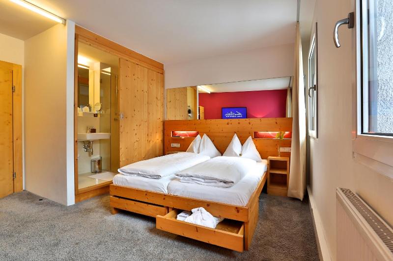 Boutique Hotel Steinerwirt image