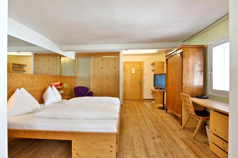 Boutique Hotel Steinerwirt image