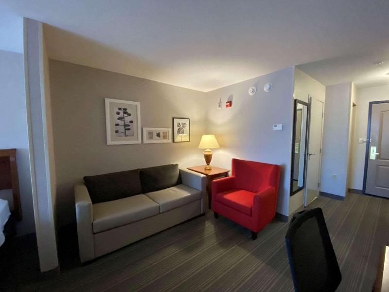 Country Inn & Suites Athens image