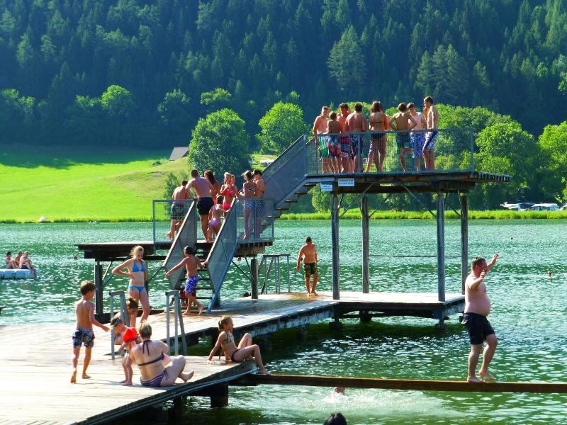 Landhotel Gut Puttererseehof image