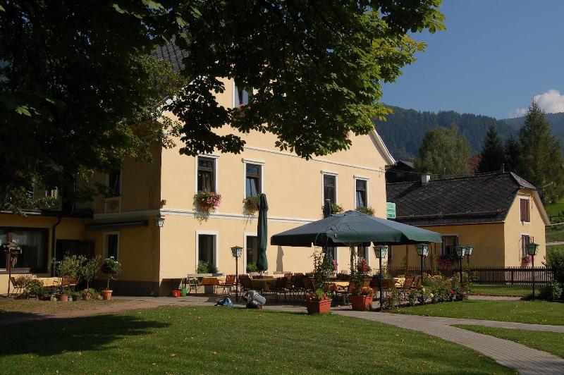 Landhotel Gut Puttererseehof image