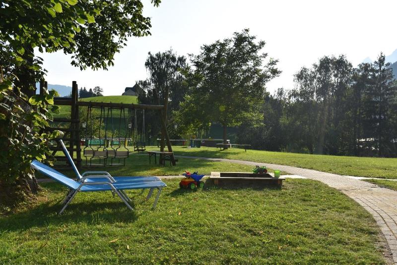 Landhotel Gut Puttererseehof image