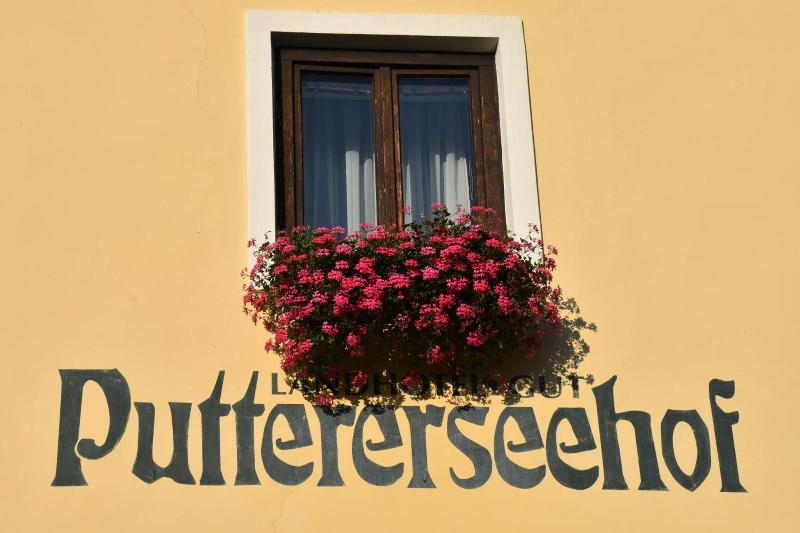 Landhotel Gut Puttererseehof image