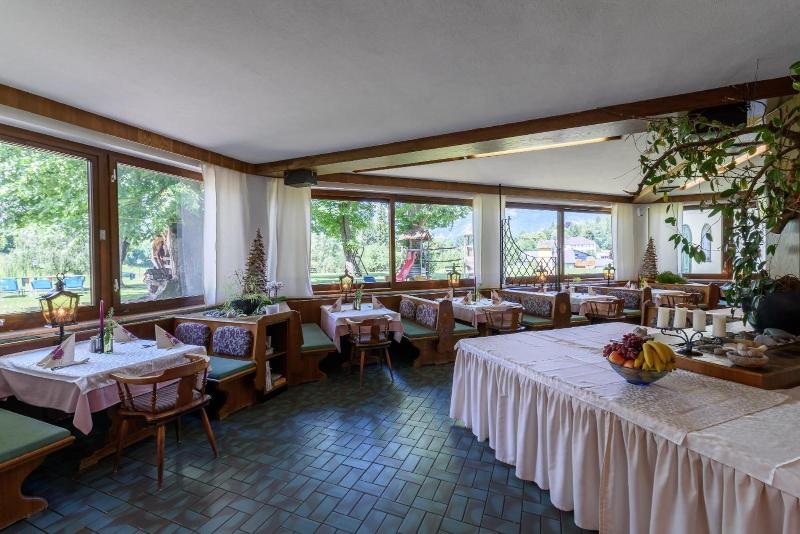 Landhotel Gut Puttererseehof image