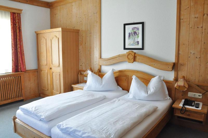 Landhotel Gut Puttererseehof image