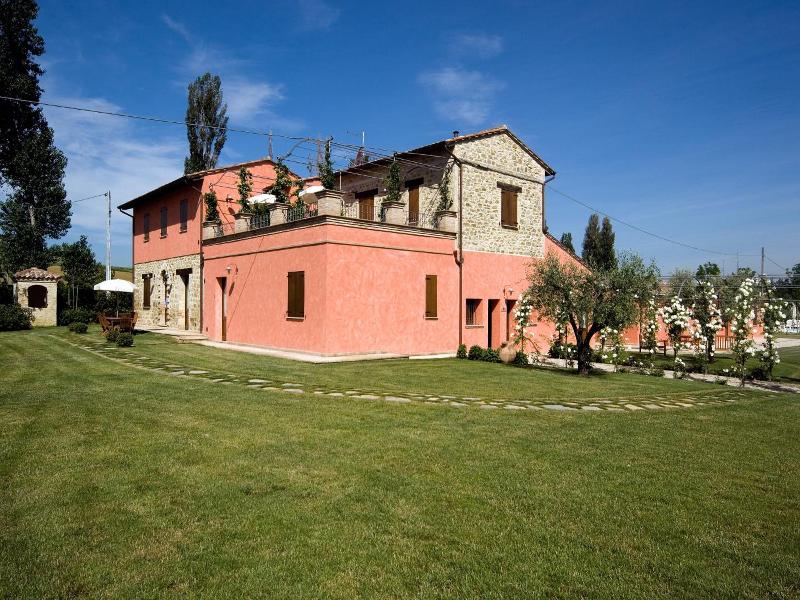 Casale Le Selvette image