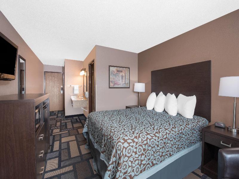 Days Inn by Wyndham Watertown image