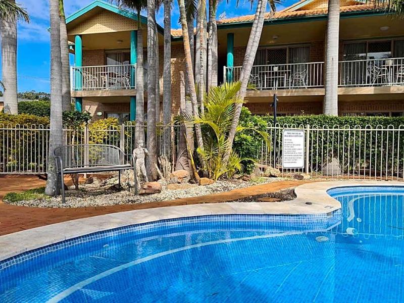 Beaches Serviced Apartments image