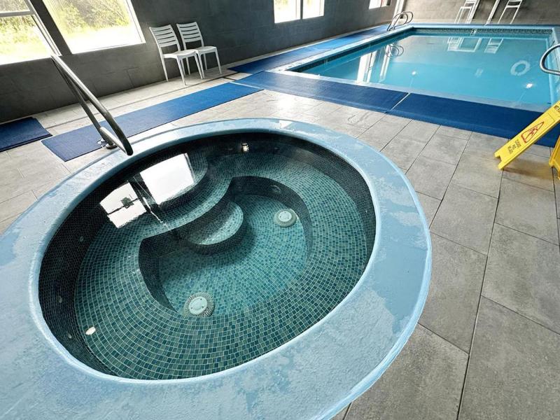 MorningGlory Hotel, Resort & Suites image