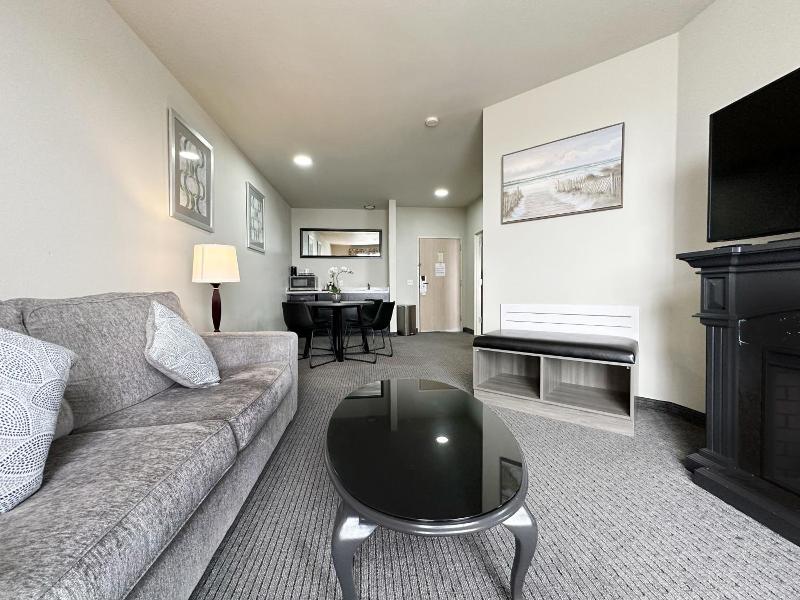 MorningGlory Hotel, Resort & Suites image