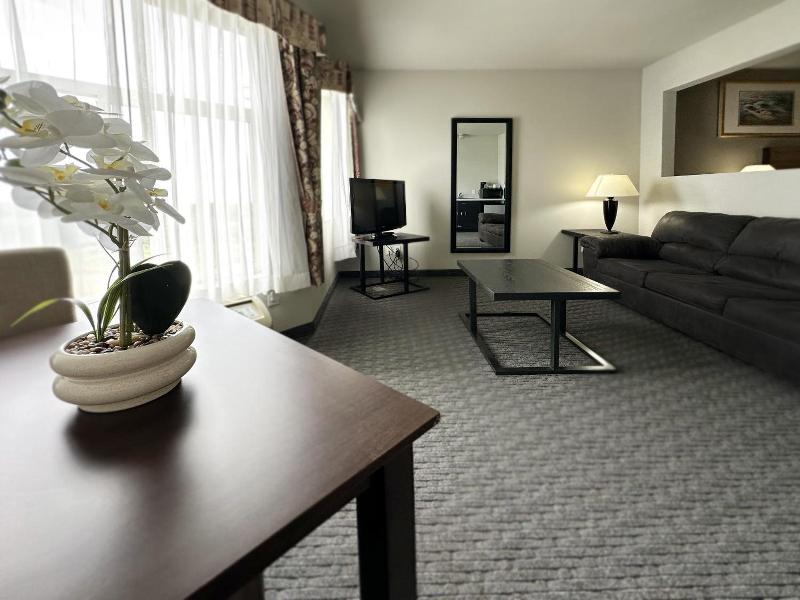 MorningGlory Hotel, Resort & Suites image