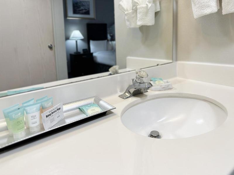 MorningGlory Hotel, Resort & Suites image