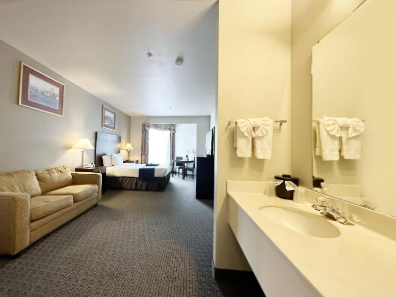 MorningGlory Hotel, Resort & Suites image