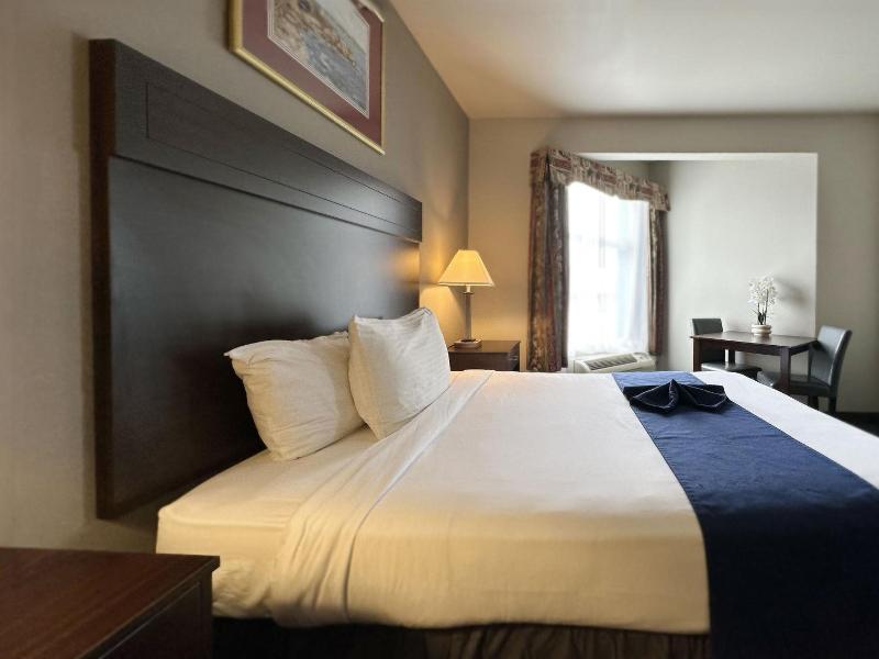 MorningGlory Hotel, Resort & Suites image