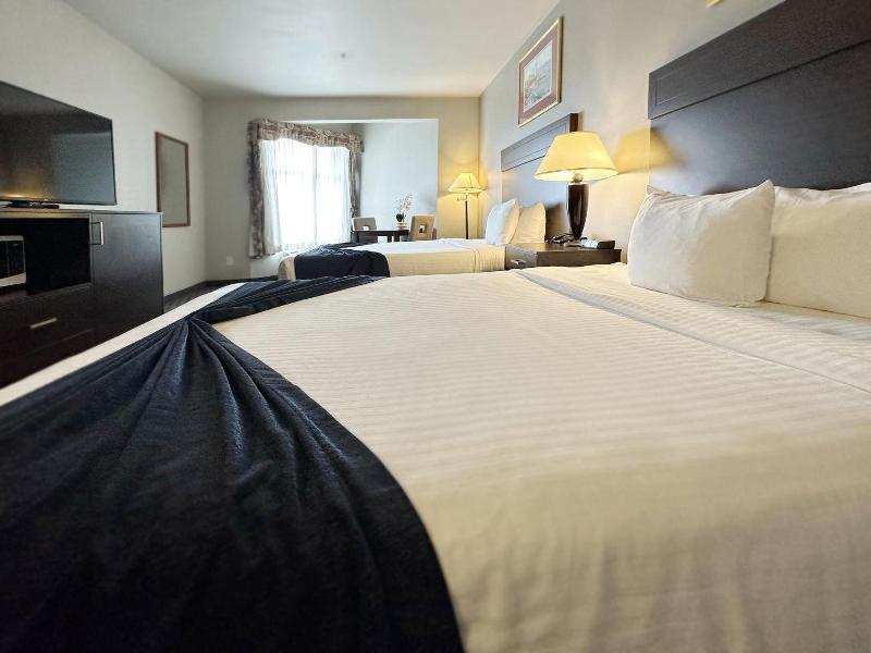 MorningGlory Hotel, Resort & Suites image