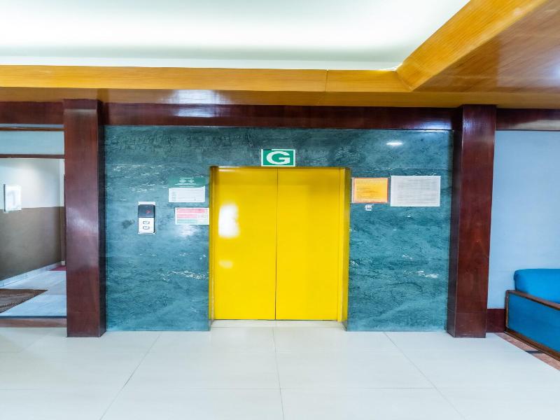 Oyo 16545 Hotel Kant image