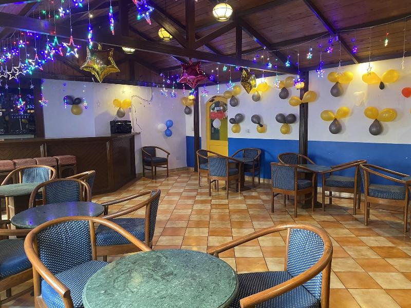 Oyo 16545 Hotel Kant image