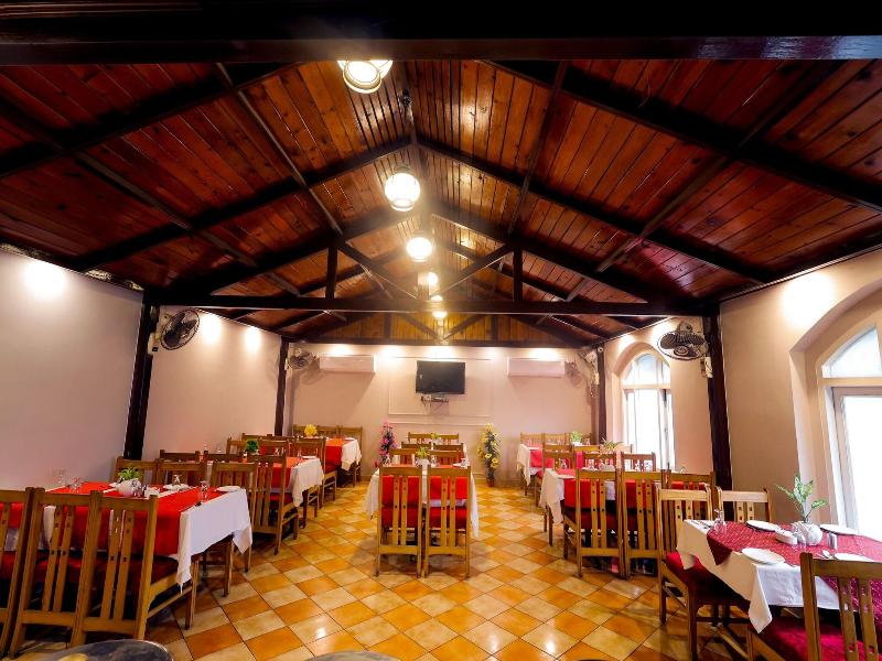 Oyo 16545 Hotel Kant image