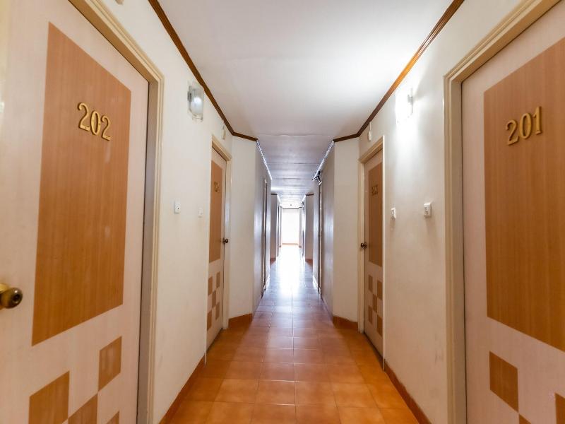 Oyo 16545 Hotel Kant image