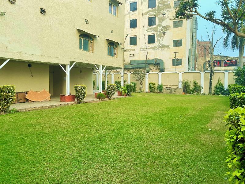 Oyo 16545 Hotel Kant image