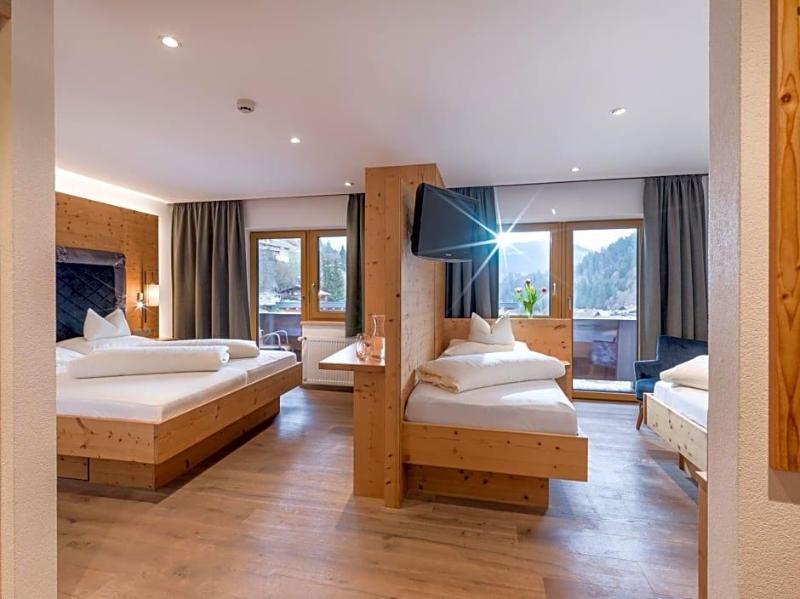 Hotel Platzl image