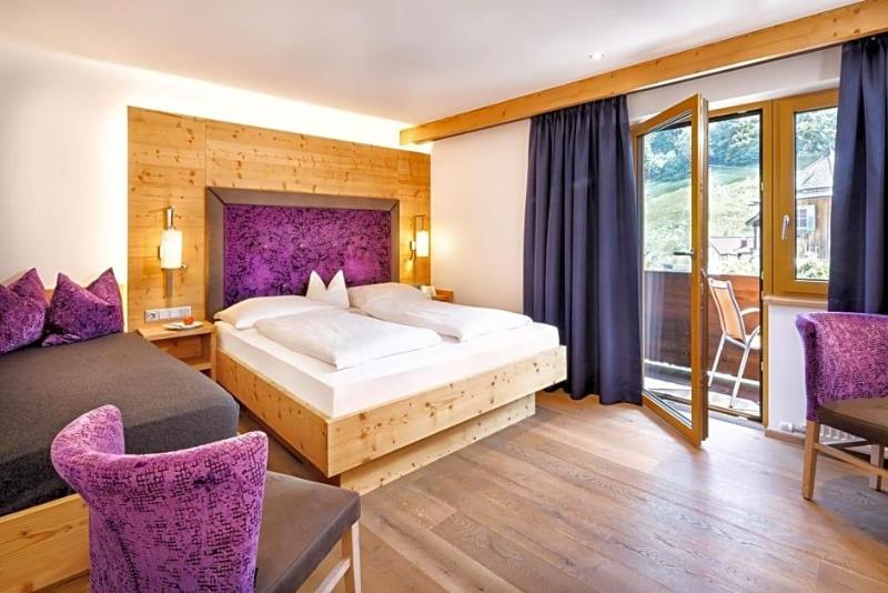 Hotel Platzl image
