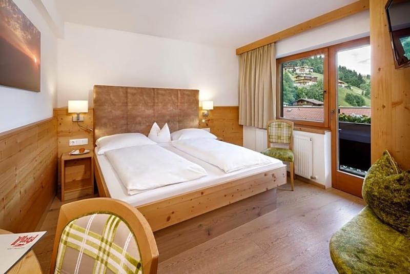 Hotel Platzl image