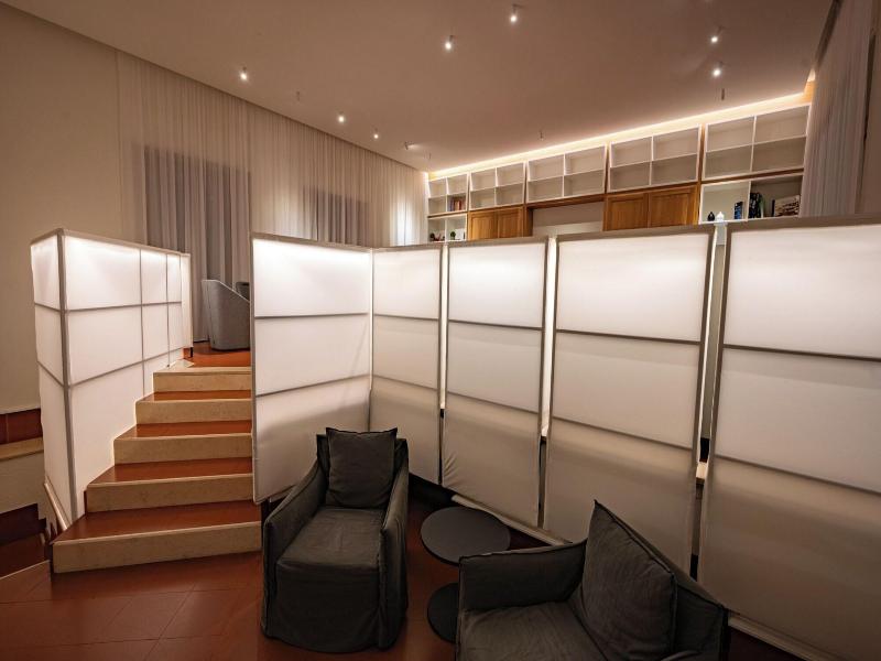 Moderno image
