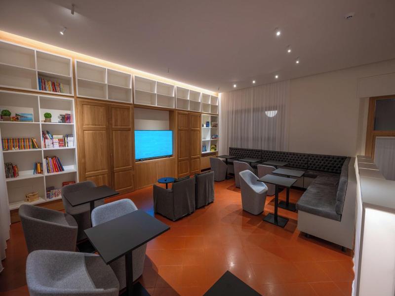 Moderno image