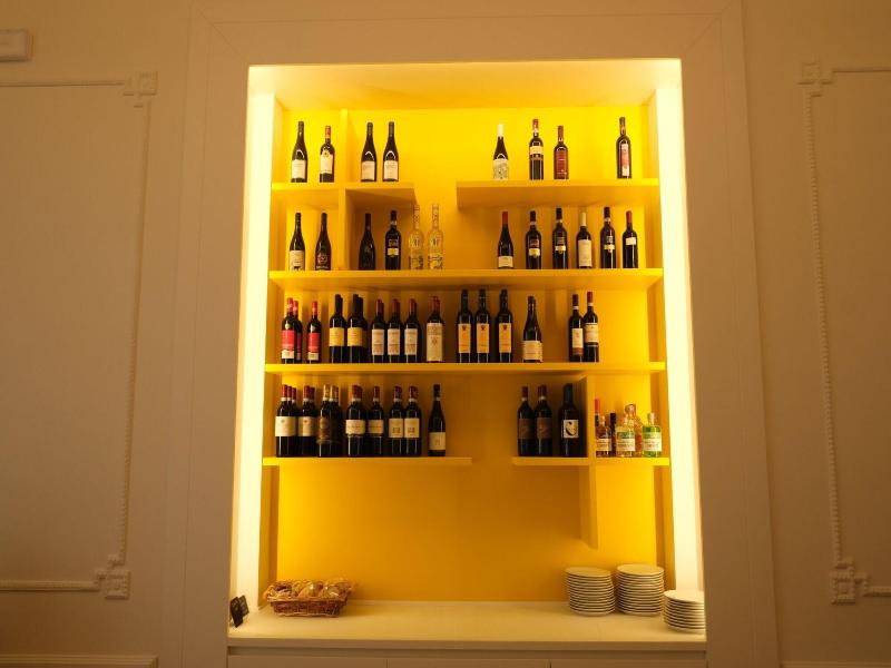 Moderno image