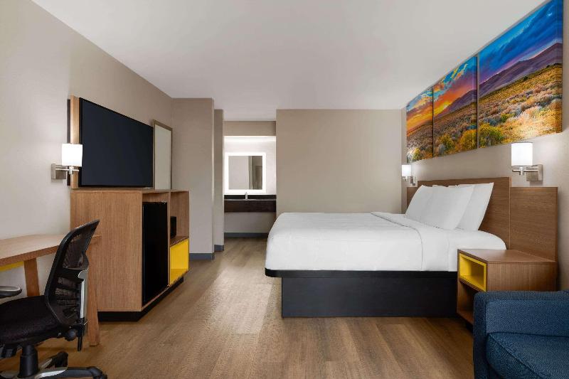 Days Inn by Wyndham Covington image
