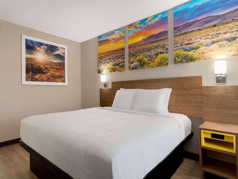 Days Inn by Wyndham Covington image