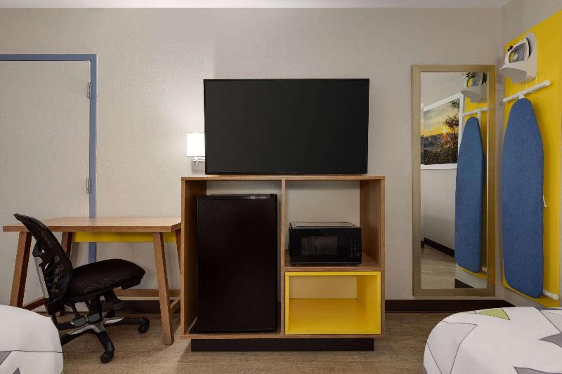 Days Inn by Wyndham Covington image