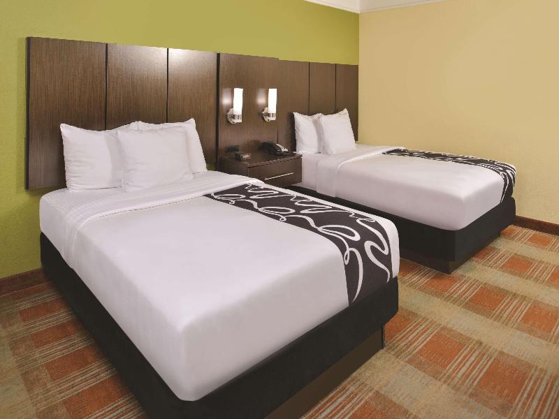 La Quinta Inn & Suites Atlanta South - Newnan image